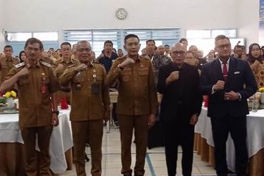 Wali Kota Malang Wahyu Hidayat saat menghadiri Temu Mitra Pariwisata Kota Malang di Gedung Komite Nasional Pemuda Indonesia (KNPI) Kota Malang, Jalan Kawi 24A, Selasa (14/7/2026)